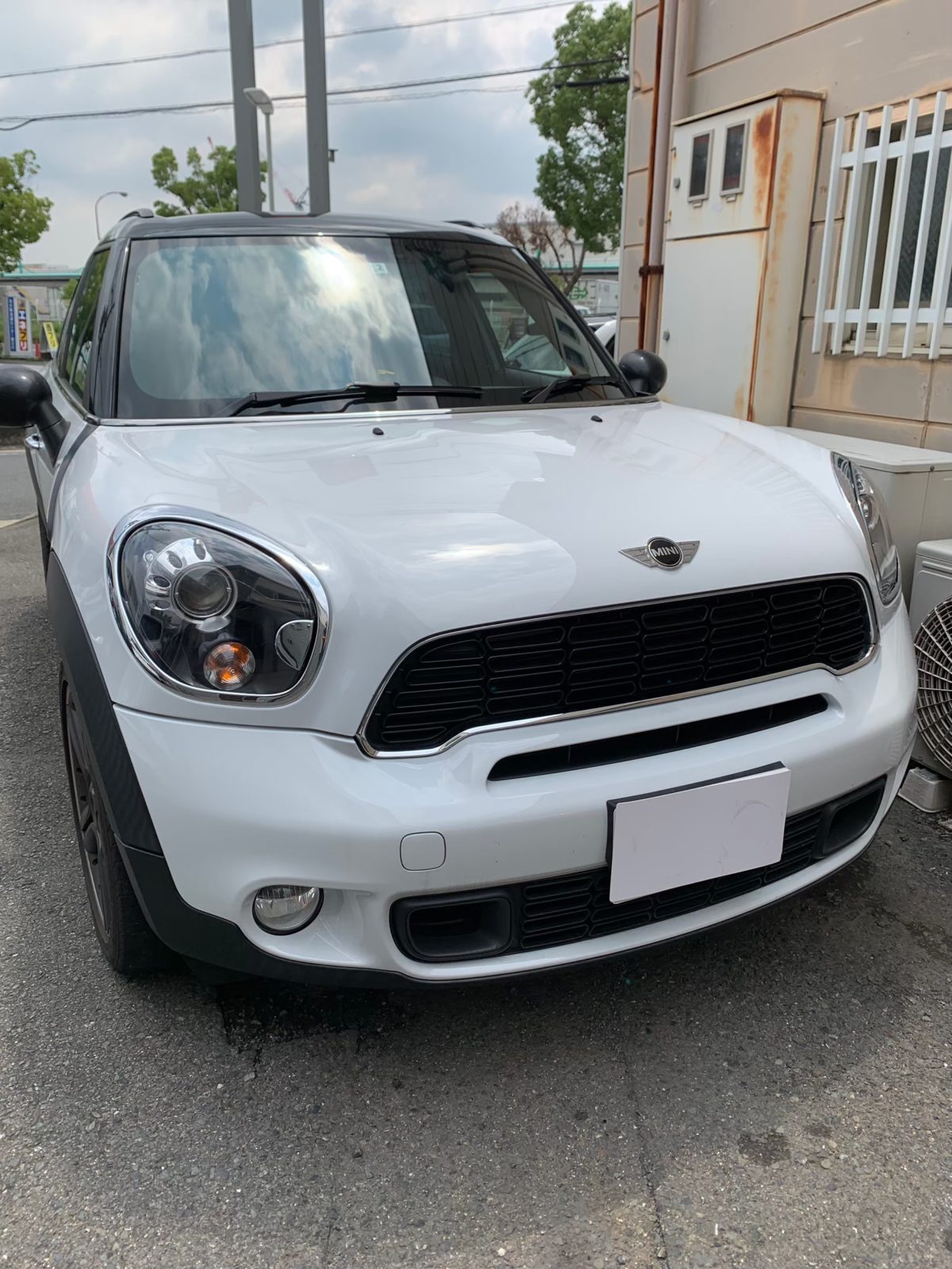 Miniクーパー 傷 ヘコミ修理miniクーパー 傷 ヘコミ修理 株式会社フルテック 板金塗装専門店 国産から外車スーパーカーまで幅広く対応してます